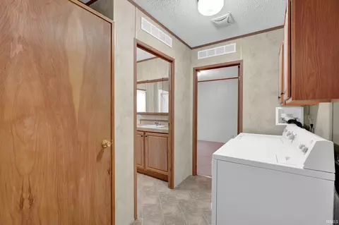 13817 E Snyder Rd, Bicknell, IN 47512 photo 10