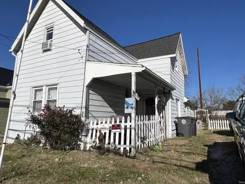 3023 Claremont Ave, Evansville, IN 47712