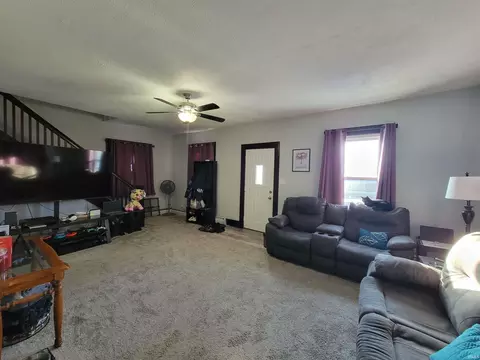 210 E 14th St, Auburn, IN 46706 photo 12