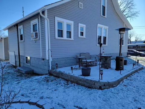 210 E 14th St, Auburn, IN 46706 photo 7