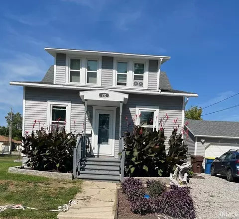 210 E 14th St, Auburn, IN 46706 photo 2