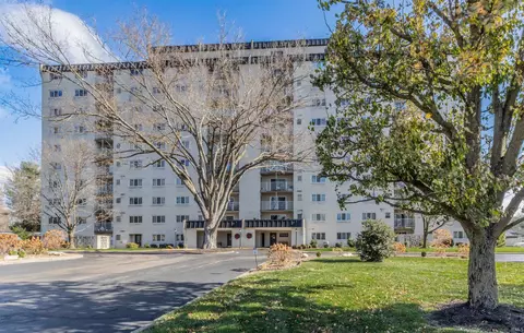 600 S Cullen Ave #807, Evansville, IN 47715