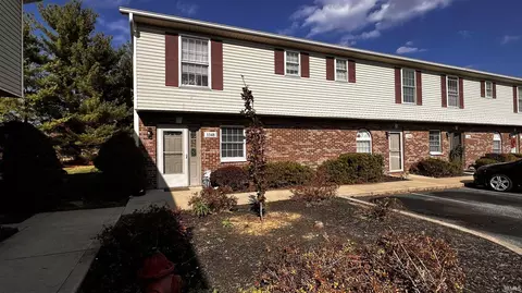 3348 S Oaklawn Cir, Bloomington, IN 47401