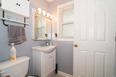 507 E Warfield St, Garrett, IN 46738 photo 6