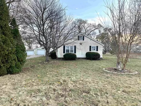 1270 E Chalmers Rd, Chalmers, IN 47929 photo 1