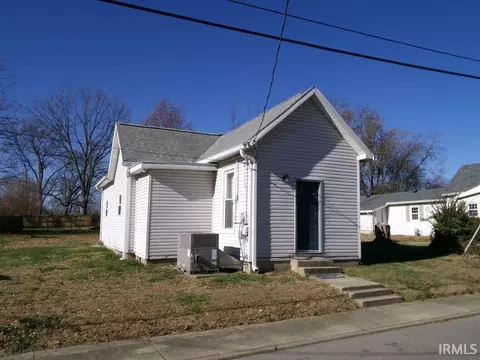 10410 Whiting St, Cynthiana, IN 47612
