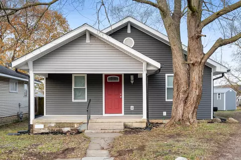 612 W 5th St, Muncie, IN 47302