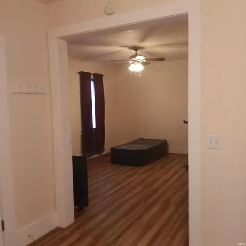 116 E High St, Garrett, IN 46738 photo 4