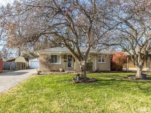 911 Irvin Ave, Evansville, IN 47715