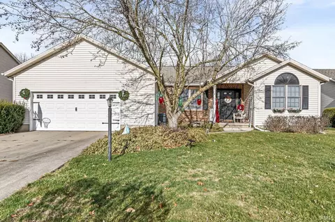 338 Crimson Ln, Plymouth, IN 46563