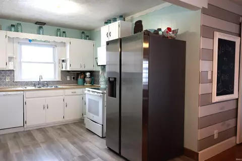 13892 N 1100 E, Odon, IN 47562 photo 3
