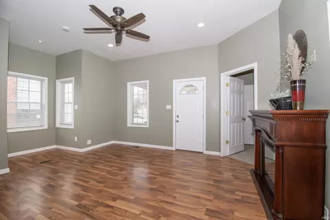 405 E King St, Garrett, IN 46738 photo 9