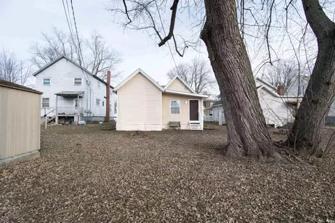 405 E King St, Garrett, IN 46738 photo 4