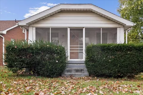 1713 S Main St, Princeton, IN 47670