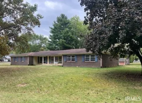 4262 N Wilshire Dr, Marion, IN 46952