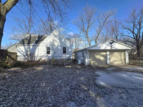 557 12 Sims St, Frankfort, IN 46041