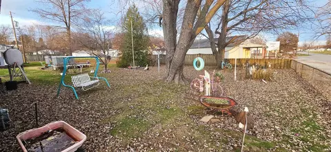 218 Mcdowell St, Mount Carmel, IL 62863 photo 18