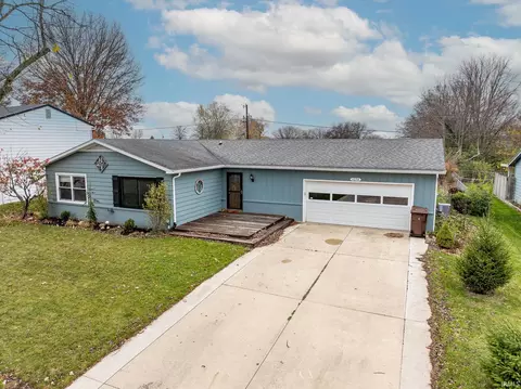 1074 Mitten Dr, Wabash, IN 46992 photo 1