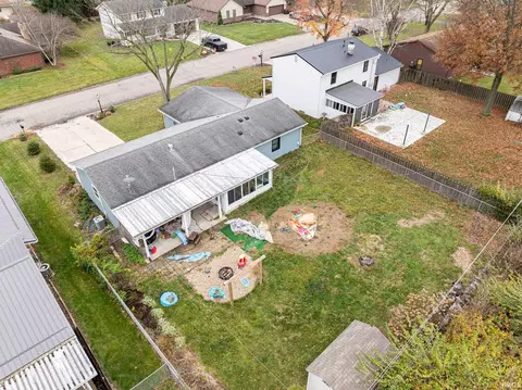 1074 Mitten Dr, Wabash, IN 46992 photo 5