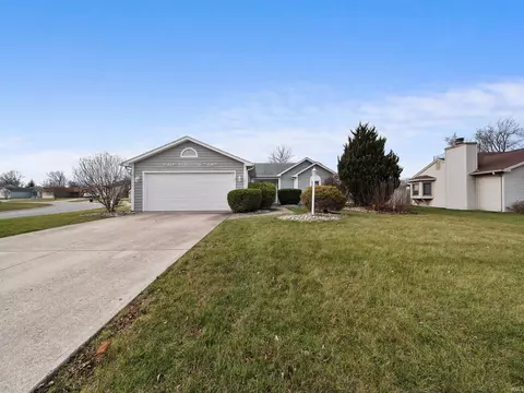 1511 Fall Creek Pkwy, Fort Wayne, IN 46808
