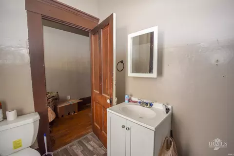 511 E Jackson St, Muncie, IN 47305 photo 5