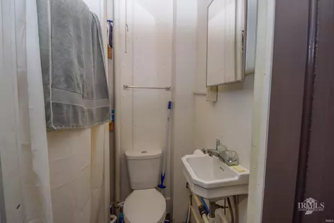 509 E Jackson St, Muncie, IN 47305 photo 16