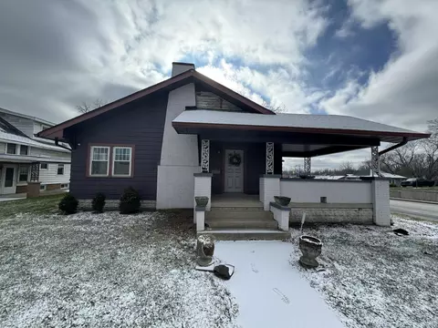 5 E High St, Mooresville, IN 46158