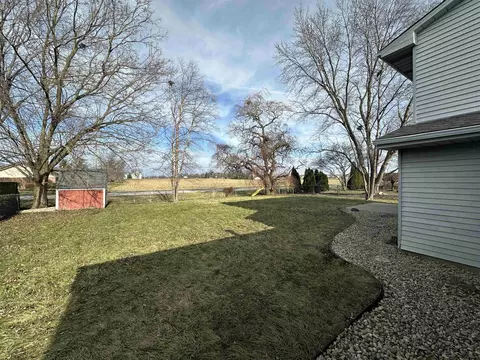 8511 Edgerose Dr, New Haven, IN 46774 photo 23