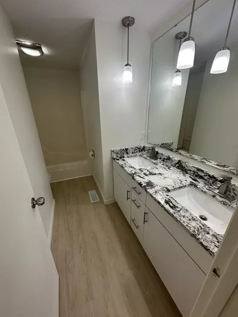 8511 Edgerose Dr, New Haven, IN 46774 photo 16
