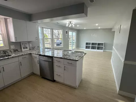 8511 Edgerose Dr, New Haven, IN 46774 photo 13