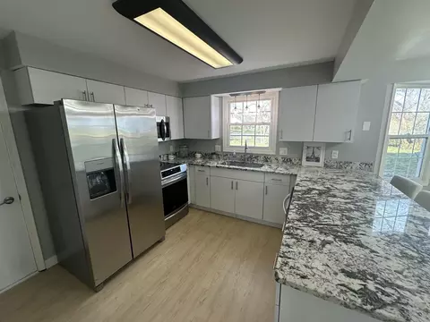 8511 Edgerose Dr, New Haven, IN 46774 photo 11