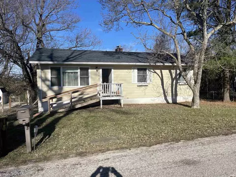 Exterior - 4016 W Stapleton Ave, Bloomington, IN 47403 photo 1 of 5