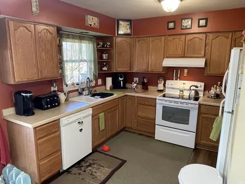 Kitchen - 4016 W Stapleton Ave, Bloomington, IN 47403 photo 1 of 3