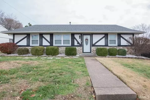5705 Whitethorne Dr, Evansville, IN 47710