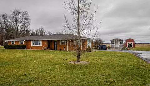 8400 W County Road 400 S, Yorktown, IN 47396