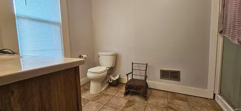 205 E 3rd St, Mount Carmel, IL 62863 photo 30