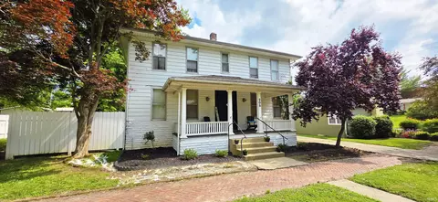 205 E 3rd St, Mount Carmel, IL 62863 photo 5