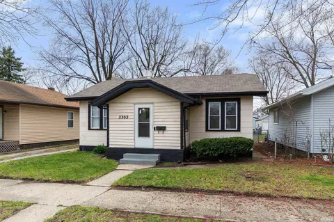 2302 Eby Ave, Fort Wayne, IN 46802 photo 1