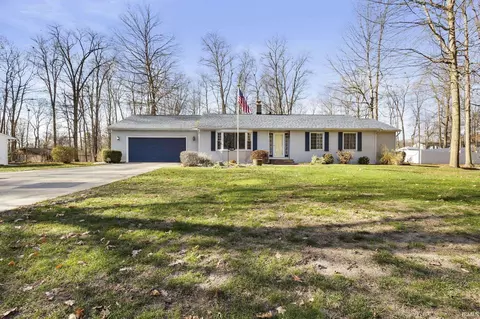 11159 Forest Dr, Plymouth, IN 46563