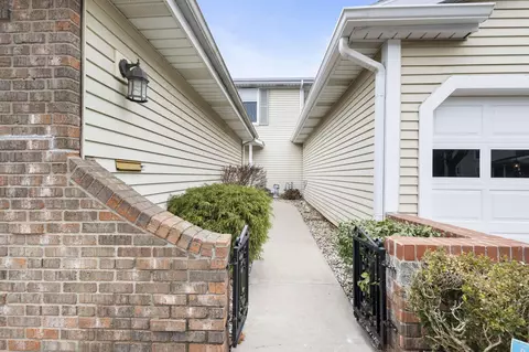 3608 Beechwood Ct, Elkhart, IN 46514