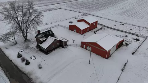 18460 Cedar Rd, Tippecanoe, IN 46570