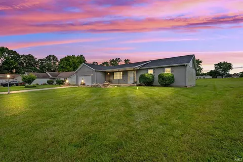 1461 S Wausau St, Warsaw, IN 46580