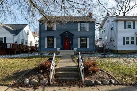 2718 West Dr, Fort Wayne, IN 46805