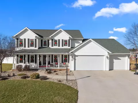 3339 N Royal Oak Ct, Warsaw, IN 46582