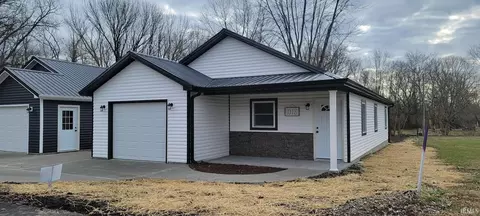 1018 E Mona St, Petersburg, IN 47567