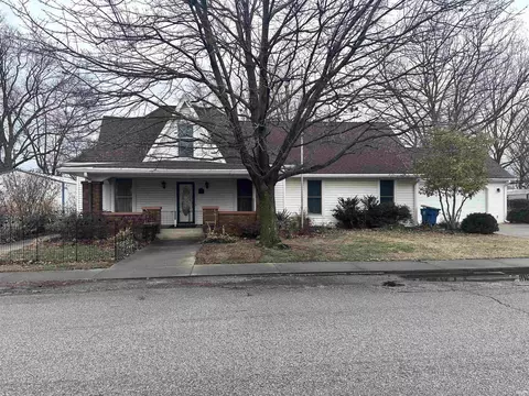 104 E Hawk Ln, Oaktown, IN 47561