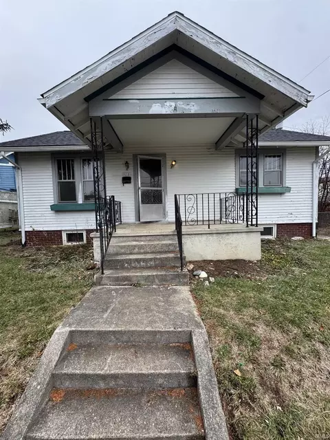 618 Clermont Dr, Fort Wayne, IN 46807