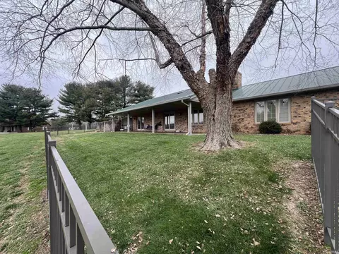 5033 W Eureka Rd, Rockport, IN 47635