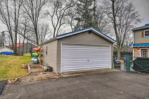 708 E Rose Ln, Syracuse, IN 46567 photo 7