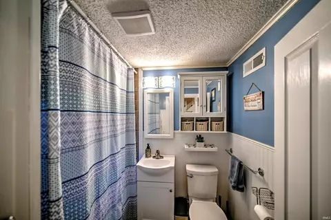 708 E Rose Ln, Syracuse, IN 46567 photo 27